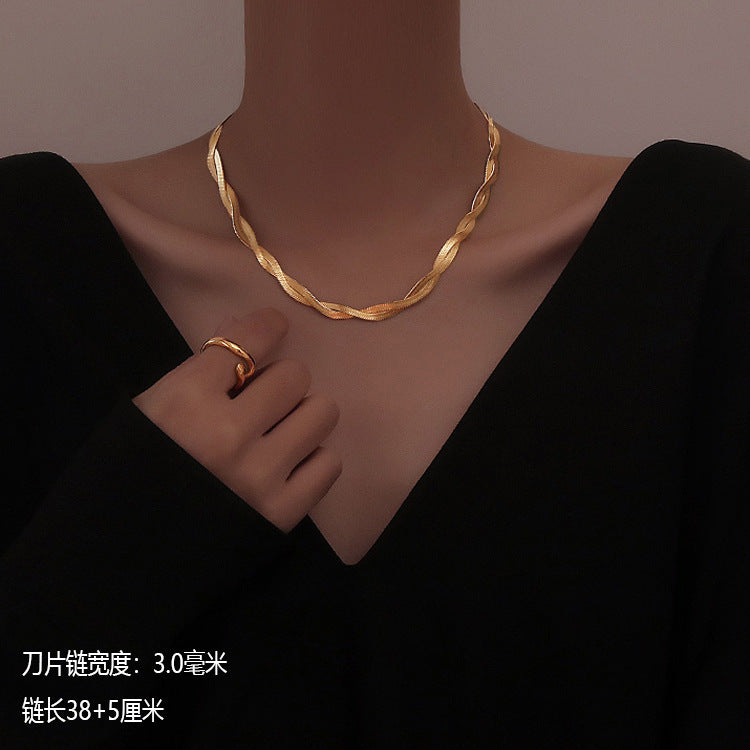 Wholesale Non-fading Gold Plated Titanium Steel Necklace Clavicle Chain
